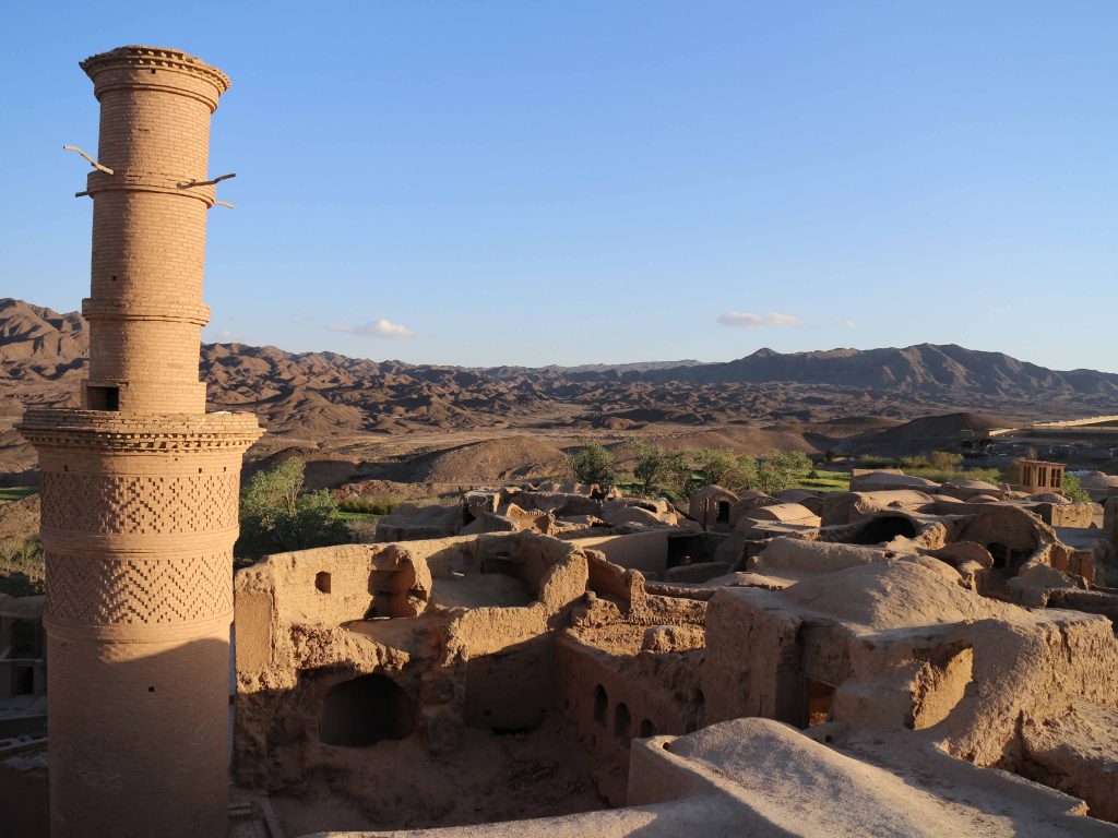 Shaking minaret and villagre of Kharanaq